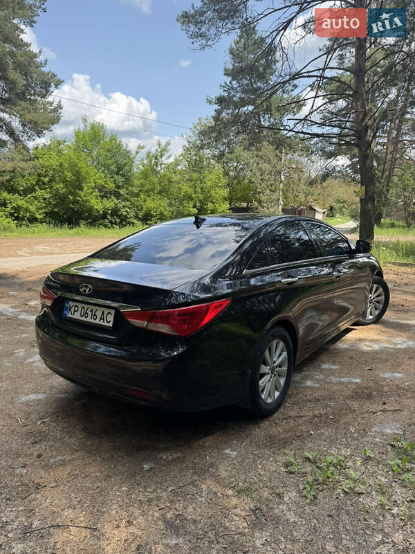 Седан Hyundai Sonata 2013 в Обухове