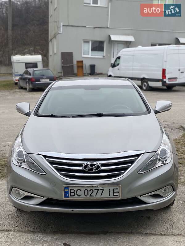 Седан Hyundai Sonata 2014 в Николаеве