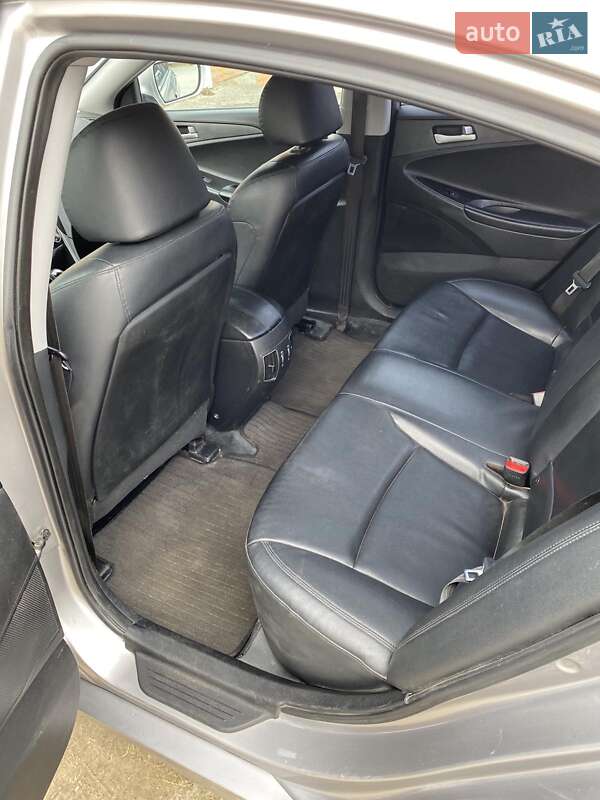 Седан Hyundai Sonata 2014 в Николаеве