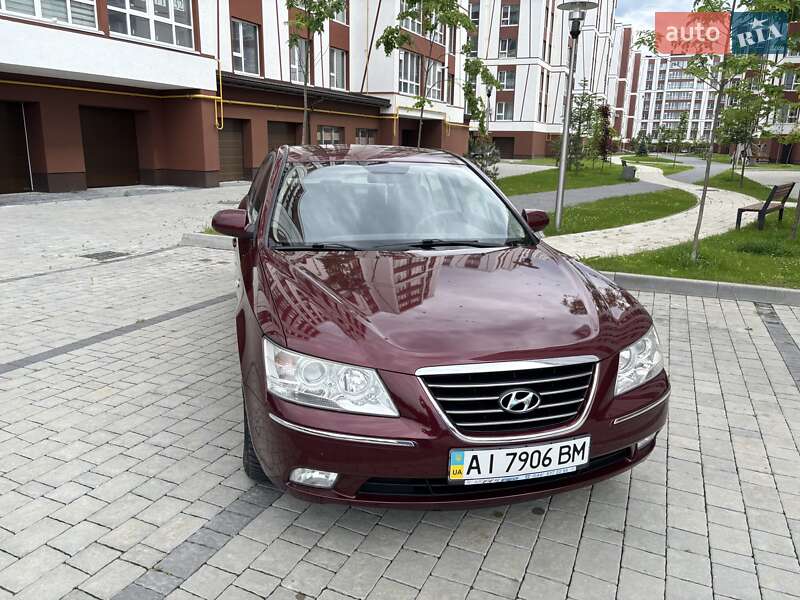 Седан Hyundai Sonata 2010 в Ивано-Франковске