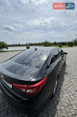 Седан Hyundai Sonata 2015 в 