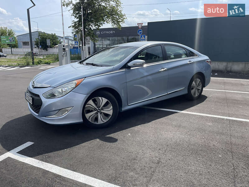Седан Hyundai Sonata 2014 в Киеве