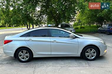 Седан Hyundai Sonata 2013 в 