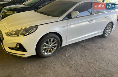 Седан Hyundai Sonata 2017 в Умані