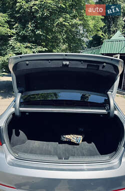 Седан Hyundai Sonata 2015 в 