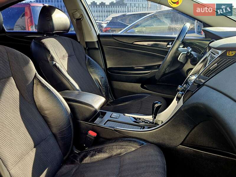 Седан Hyundai Sonata 2012 в Львові