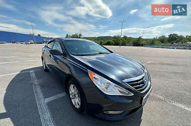Седан Hyundai Sonata 2012 в Чернівцях