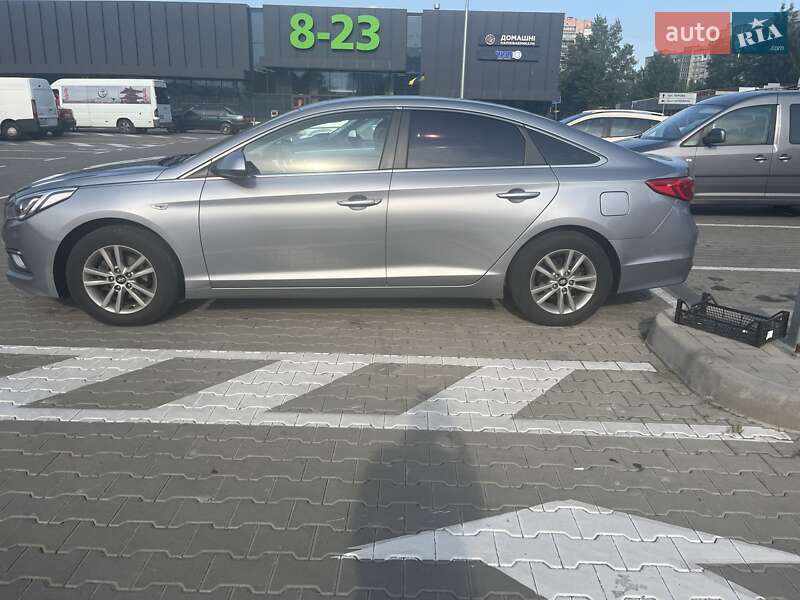 Седан Hyundai Sonata 2016 в Киеве
