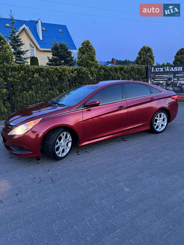 Седан Hyundai Sonata 2014 в Долині