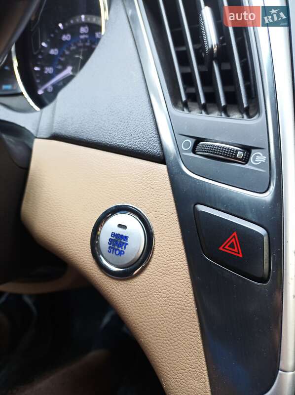 Седан Hyundai Sonata 2013 в Тернополе
