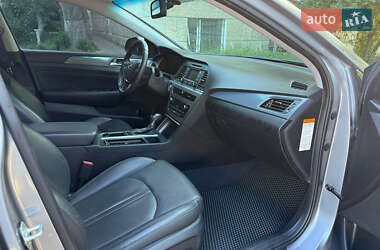 Седан Hyundai Sonata 2015 в 