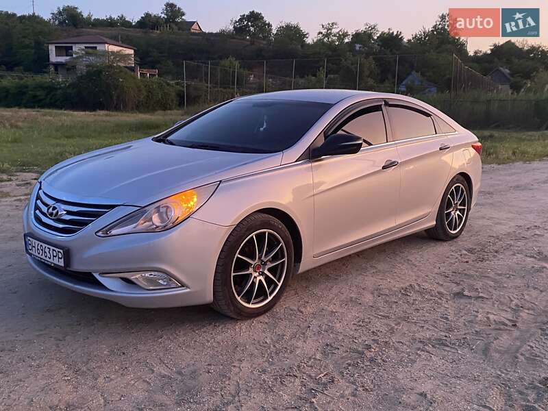 Седан Hyundai Sonata 2014 в Белгороде-Днестровском