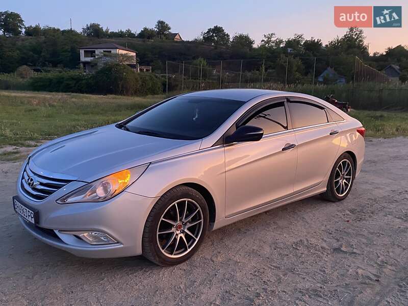 Седан Hyundai Sonata 2014 в Белгороде-Днестровском