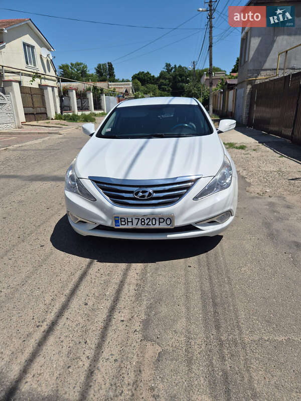 Седан Hyundai Sonata 2014 в 
