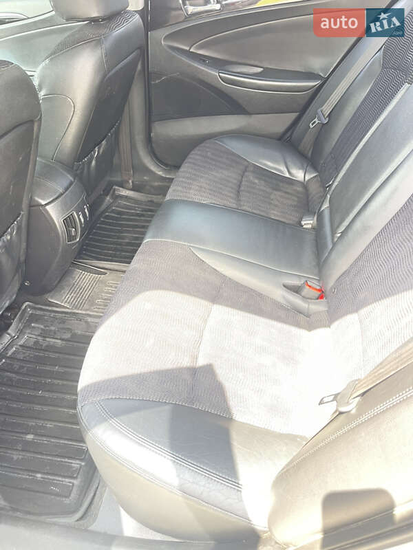 Седан Hyundai Sonata 2011 в Тернополе