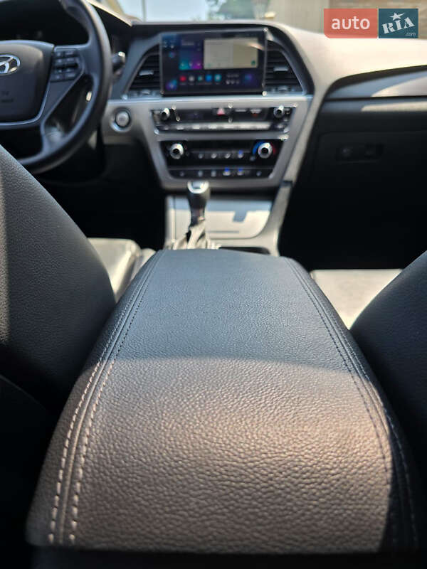 Седан Hyundai Sonata 2017 в Киеве