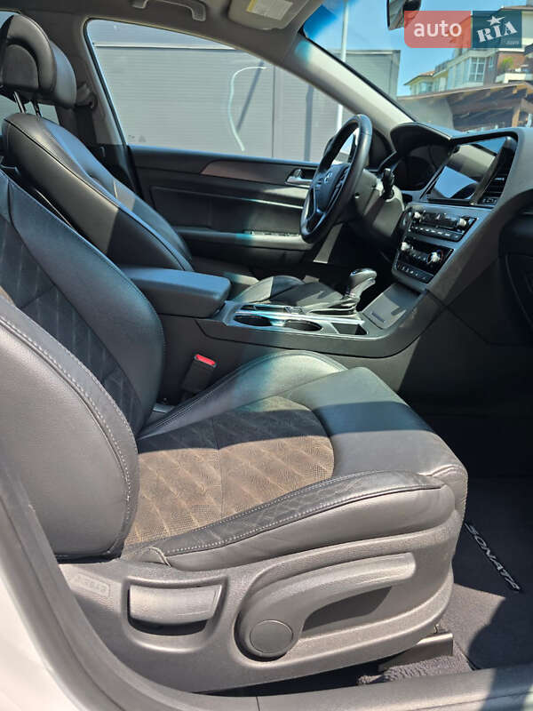 Седан Hyundai Sonata 2017 в Киеве