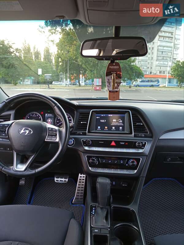 Седан Hyundai Sonata 2017 в Одессе