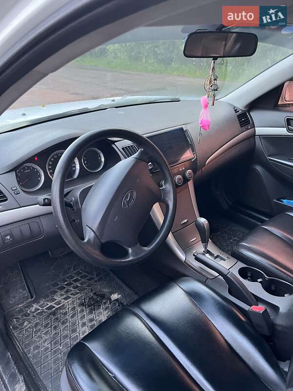 Седан Hyundai Sonata 2009 в Житомире