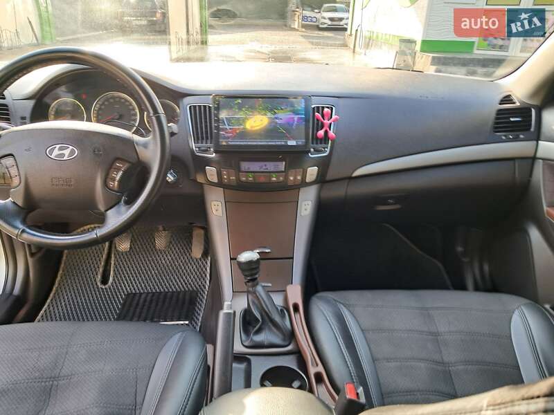 Hyundai Sonata 2008