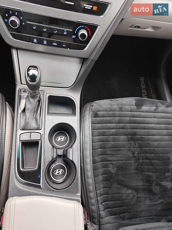 Седан Hyundai Sonata 2015 в Киеве