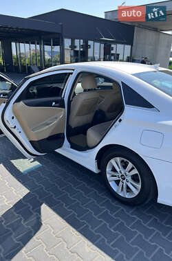 Седан Hyundai Sonata 2012 в 