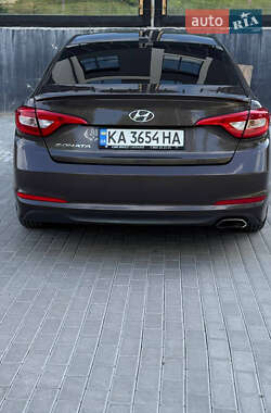 Седан Hyundai Sonata 2015 в 