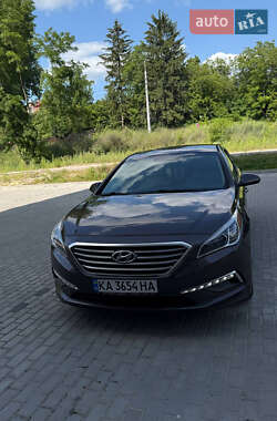 Седан Hyundai Sonata 2015 в 