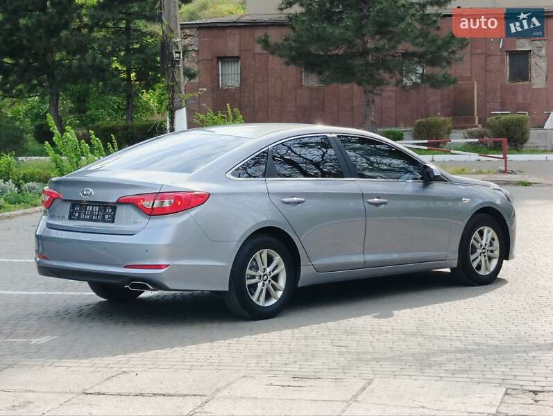 Седан Hyundai Sonata 2015 в Одессе