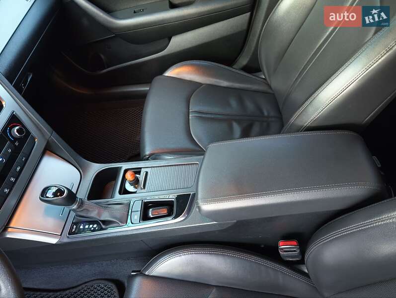 Седан Hyundai Sonata 2015 в Одессе