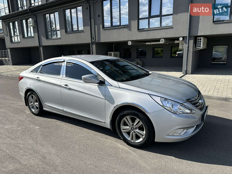 Седан Hyundai Sonata 2014 в Рівному фото 2 Седан Hyundai Sonata 2014 в Рівному