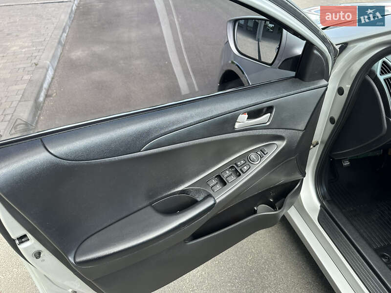 Седан Hyundai Sonata 2014 в Рівному фото 34 Седан Hyundai Sonata 2014 в Рівному