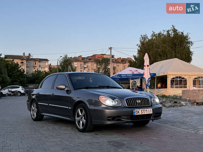 Hyundai Sonata 2004