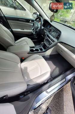 Седан Hyundai Sonata 2015 в 