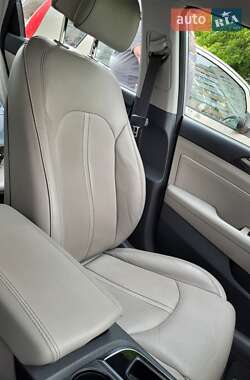 Седан Hyundai Sonata 2015 в 