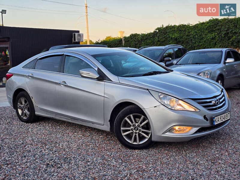 Hyundai Sonata 2012
