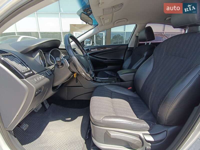 Седан Hyundai Sonata 2014 в Полтаві