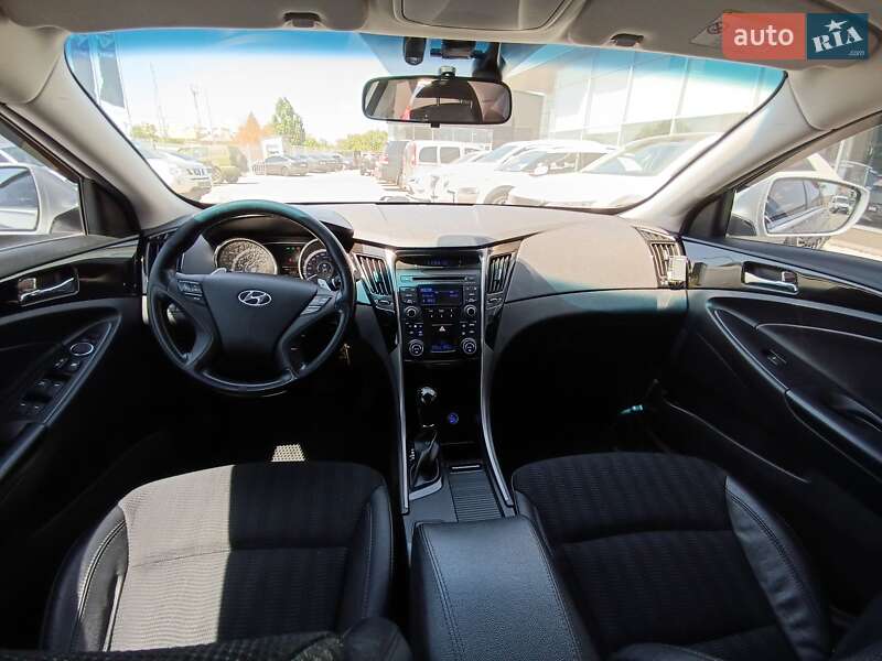 Седан Hyundai Sonata 2014 в Полтаві