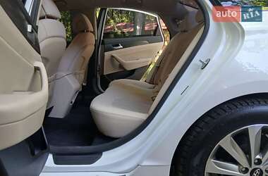 Седан Hyundai Sonata 2015 в 