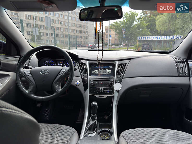Седан Hyundai Sonata 2013 в Киеве