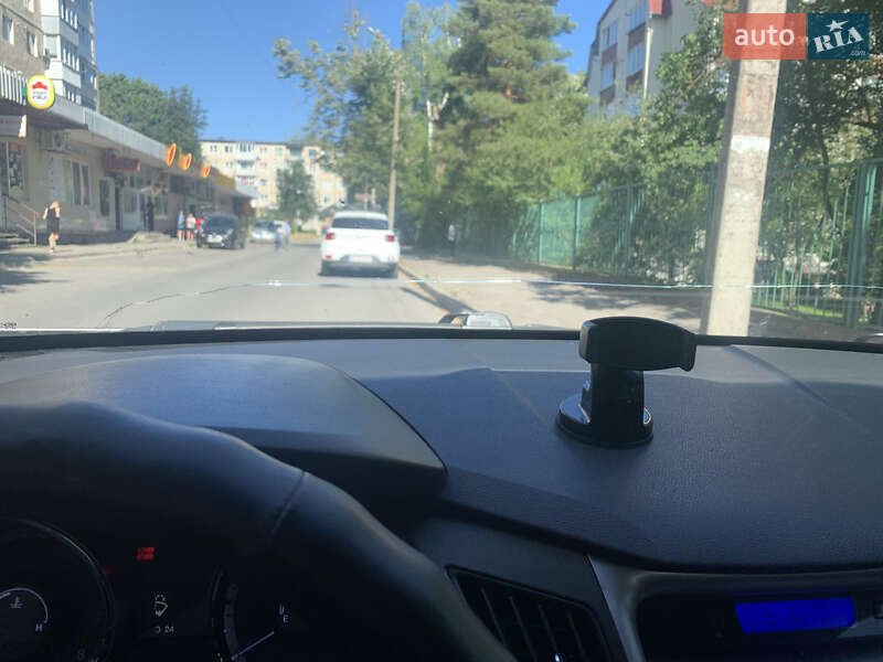 Седан Hyundai Sonata 2011 в Тернополі