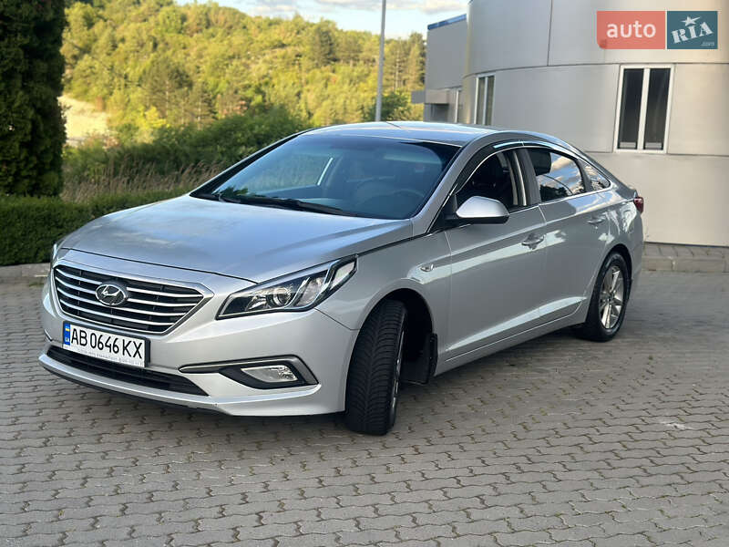 Седан Hyundai Sonata 2015 в Могилев-Подольске