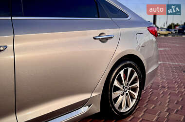Седан Hyundai Sonata 2015 в 
