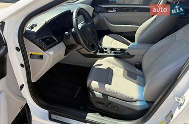 Седан Hyundai Sonata 2015 в 