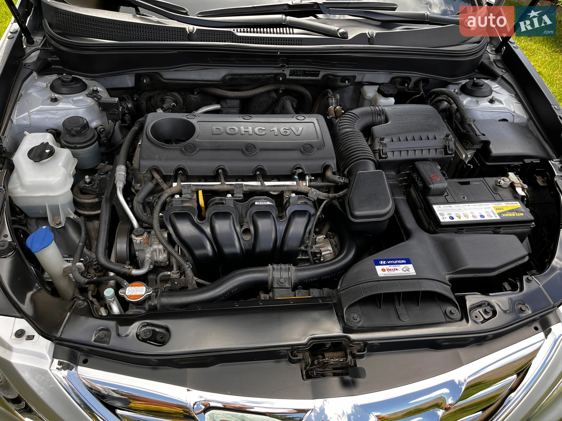 2010 Hyundai Sonata - мініатюра 8