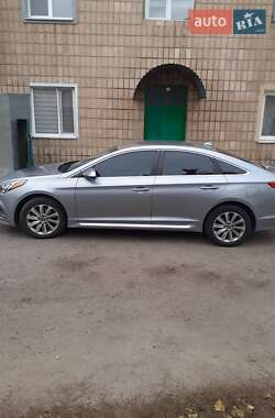 Седан Hyundai Sonata 2016 в Пирятине