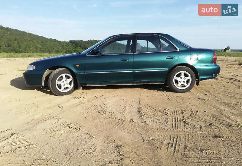 Hyundai Sonata 1998