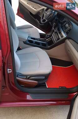Седан Hyundai Sonata 2015 в 