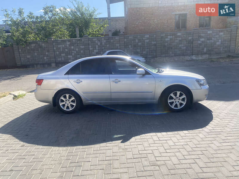Седан Hyundai Sonata 2007 в Николаеве