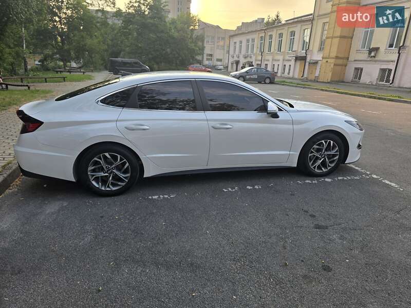 Седан Hyundai Sonata 2019 в Киеве